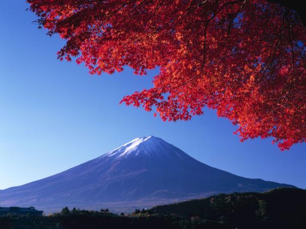 Japan small group hiking vacation