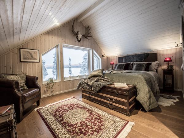 Luxury Arctic Lodge vacation