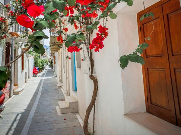 Crete hiking vacation Kissamos
