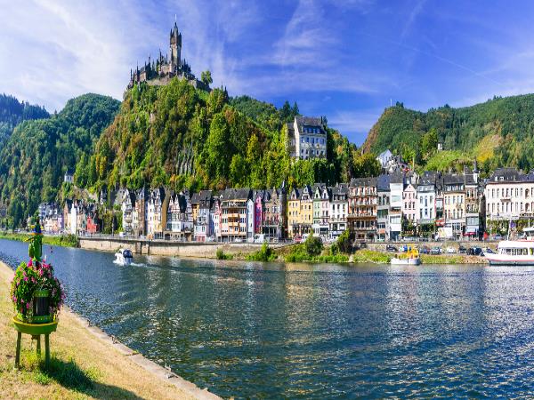 The Rhine hiking vacation in Germany