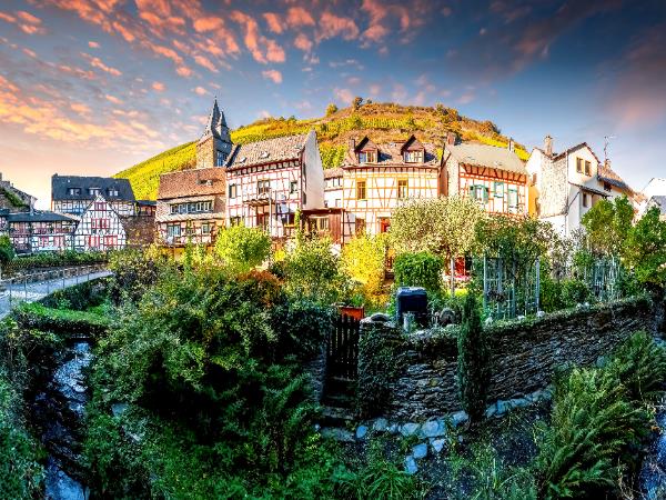 The Rhine hiking vacation in Germany