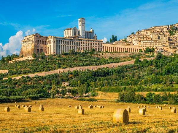 Umbria small group hiking vacation