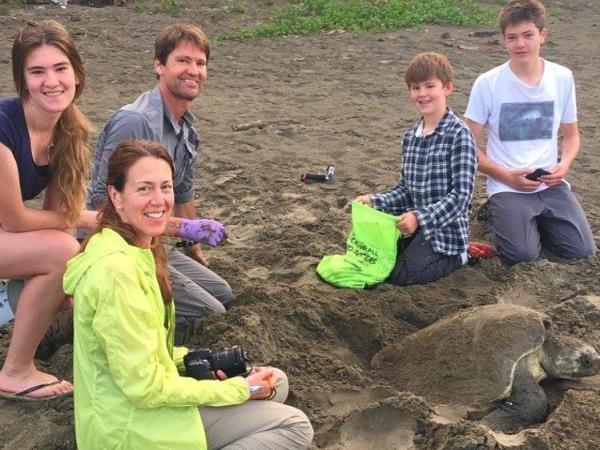 Turtle conservation vacation in Costa Rica
