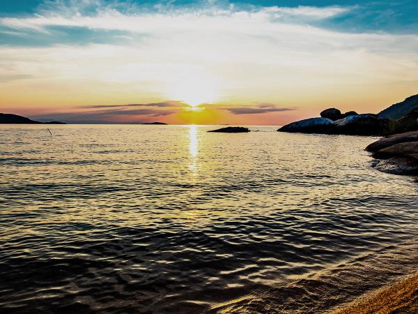 Malawi wildlife and beach vacation