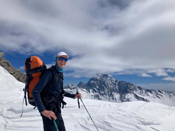 Intermediate ski touring vacation in France