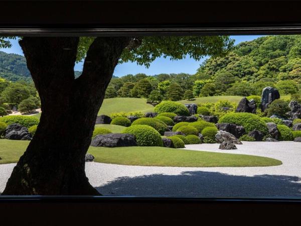 Japan springtime cruise 