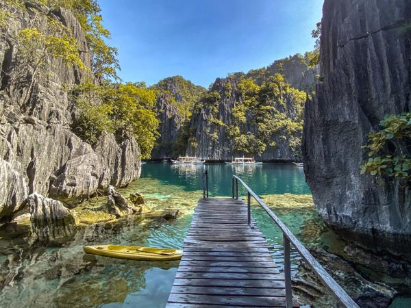 Philippine islands nature and culture tour
