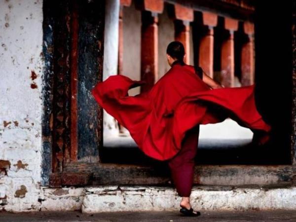 Bhutan festival vacation for women