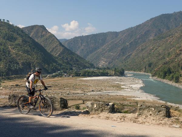 Mustang cycling and culture vacation, Nepal