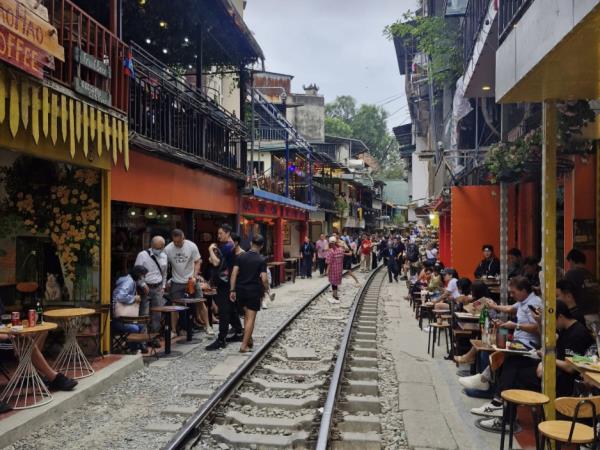 Vietnam family 13 day tour