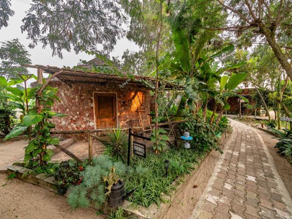 Tanzania culture and community vacation for families