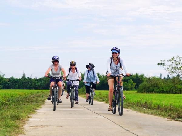 Central Vietnam caves and cultural tour 