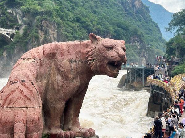 Yunnan tailor made vacation, China