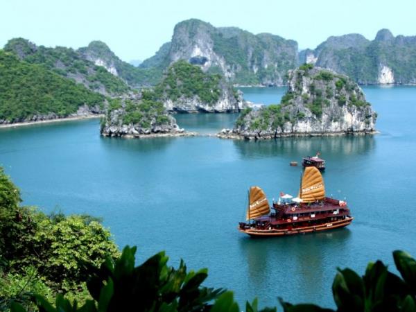 Vietnam by rail vacation