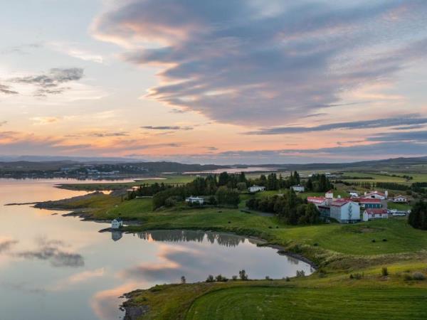 Luxury Iceland self drive vacation