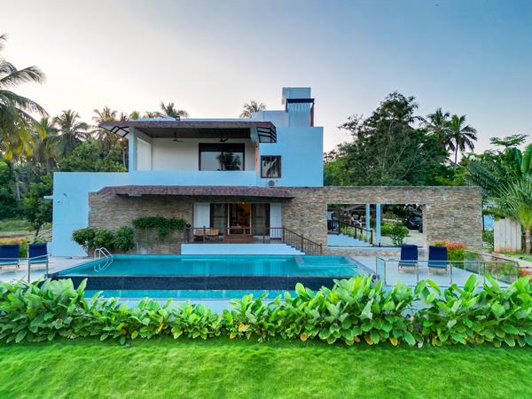 Kerala, Tamil Nadu and Karnataka tour, India