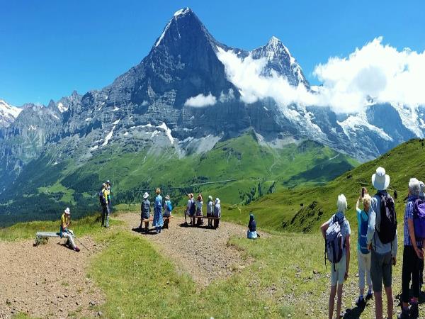 Swiss Alps scenic hiking small group tour