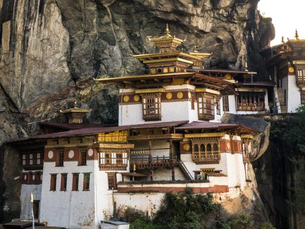 Bhutan highlights vacation with trekking options