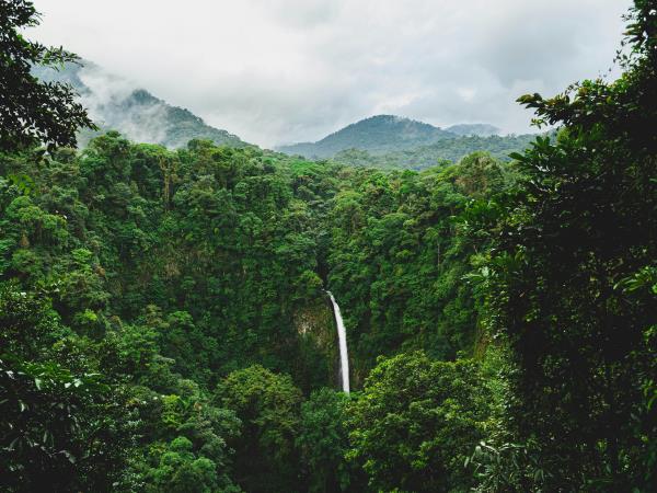 Costa Rica tailor made vacation, vistas and volcanoes
