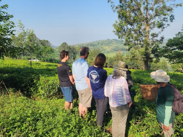 Uganda family safari vacation, all inclusive