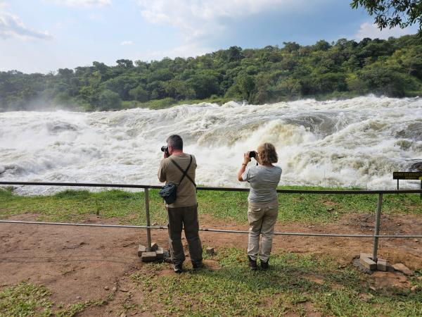 Uganda family safari vacation, all inclusive
