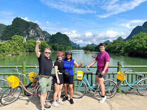 China overland vacation, Tibetan Plateau & pandas