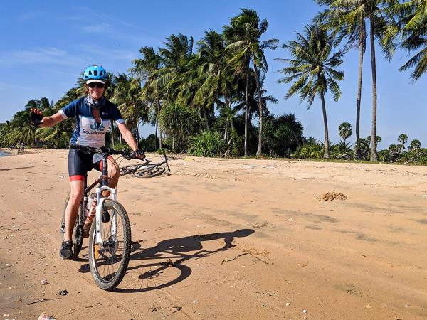 Cambodia cycling vacations