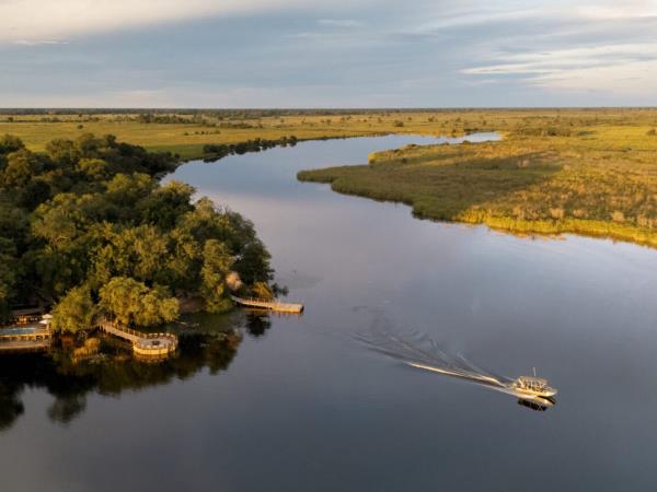 Southern Africa luxury wildlife & beach vacation