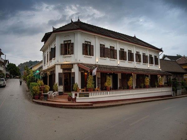 Laos tour, off the beaten track