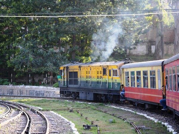 Northern India vacation, by rail and road