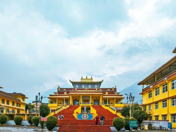 Northern India vacation, by rail and road