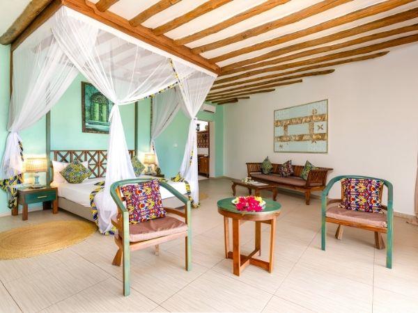 Kenya safari and beach tour