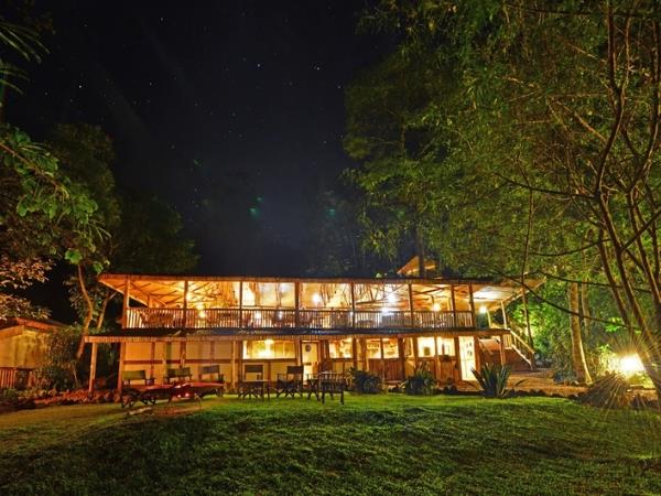 Uganda ultimate wildlife tour, tailor made