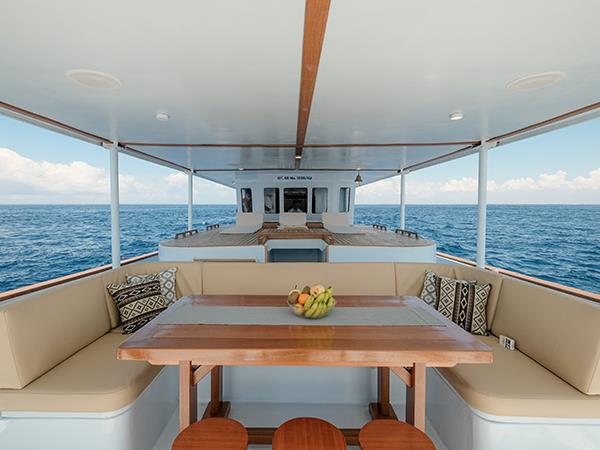 Raja Ampat private charter cruise