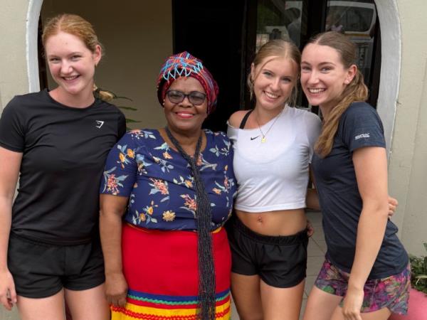 Conservation vacation for teenagers, South Africa