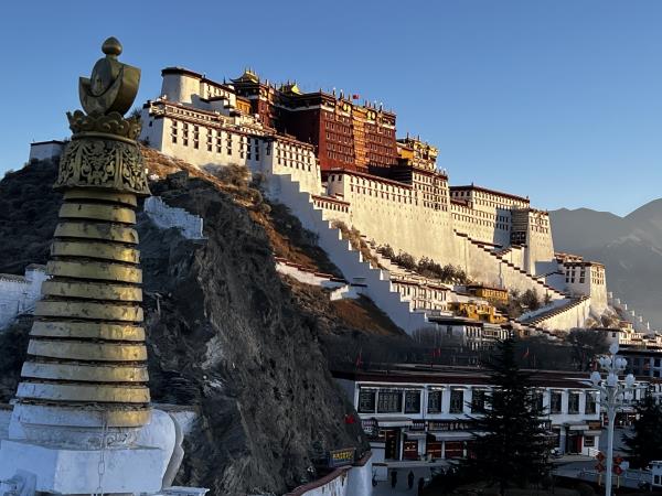 Lhasa to Everest Base Camp tour in Tibet