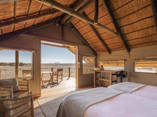 Namibia fly in safari vacation