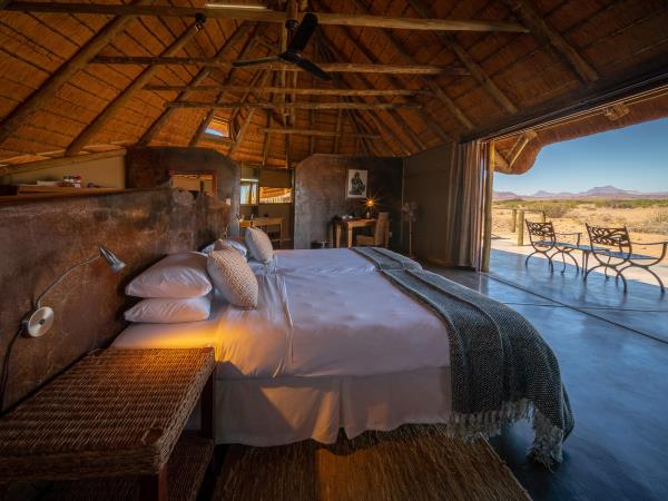 Namibia fly in safari vacation