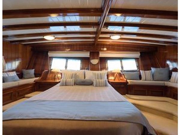 Corfu luxury gulet cruise