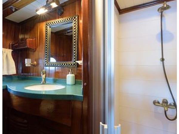 Corfu luxury gulet cruise