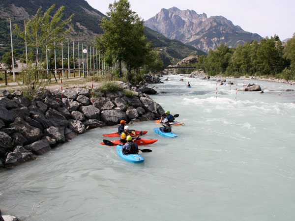 Learn how to kayak vacation in the Ardeche, France