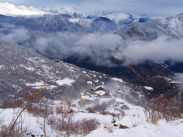 Snowshoeing in the Catalan Pyrenees