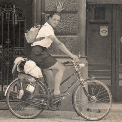 Dervla as a child on her bike