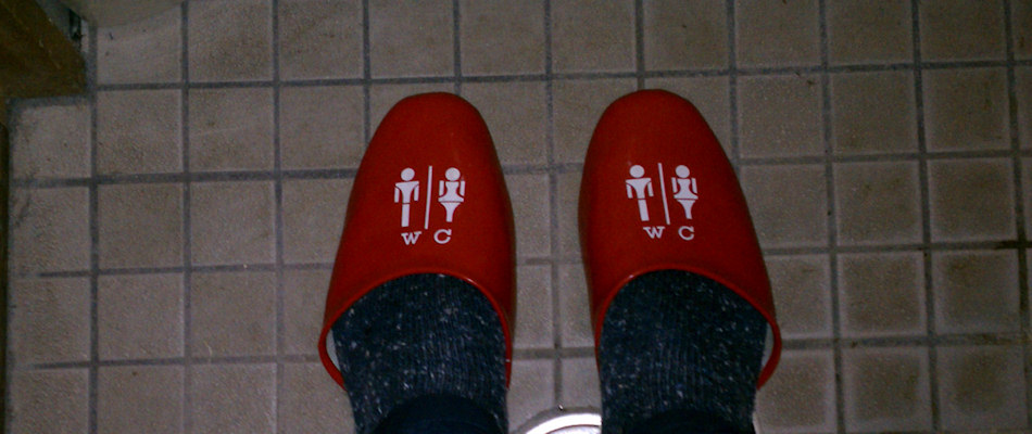 Toilet slippers