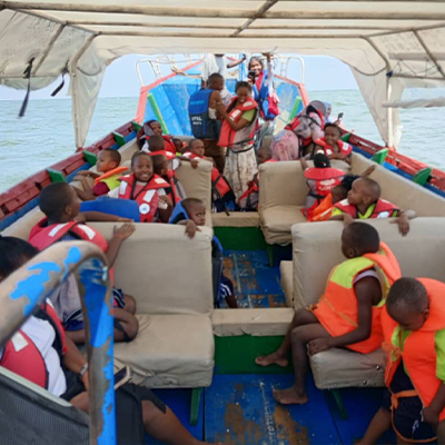 The children on the boat