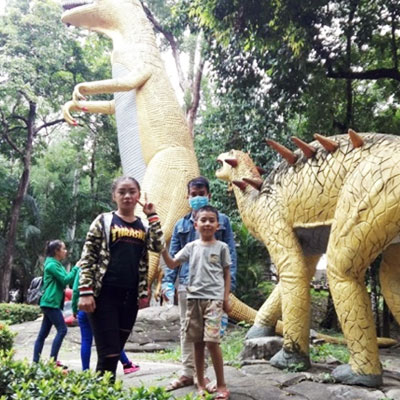 Dinosaur sculptures