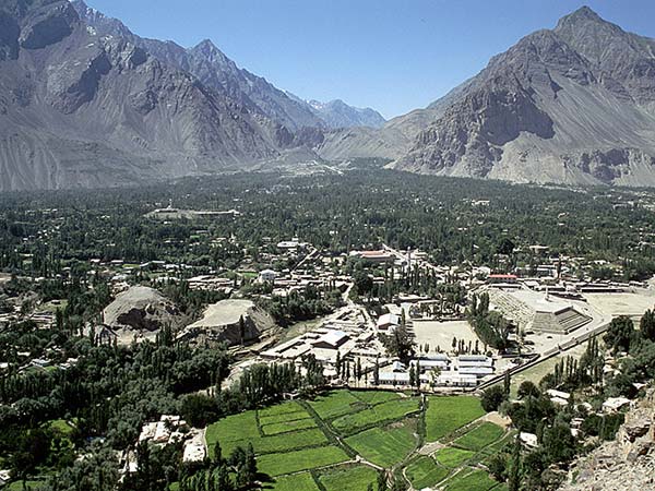 Annapurna, Chitwan and Everest tour in Nepal